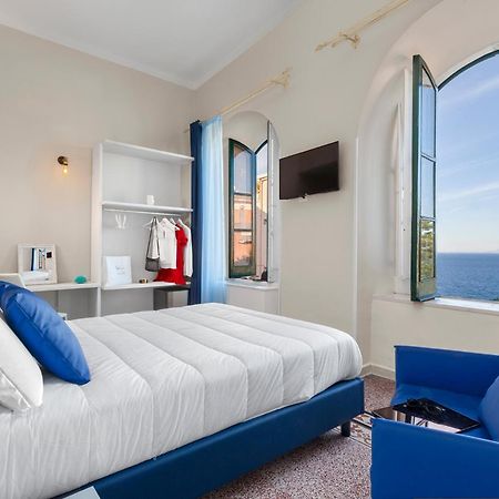 Porto Salvo Hotel Сант'Агнело Екстериор снимка