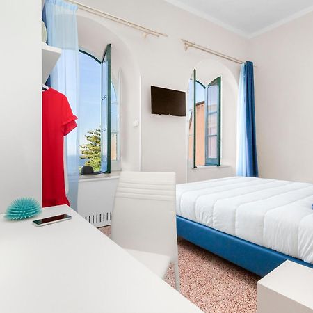 Porto Salvo Hotel Сант'Агнело Екстериор снимка