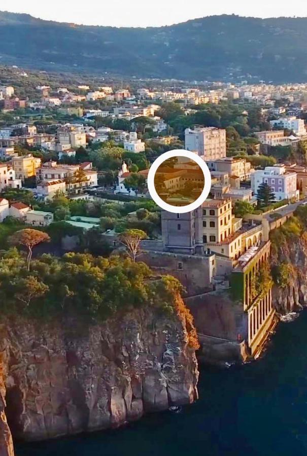 Porto Salvo Hotel Сант'Агнело Екстериор снимка