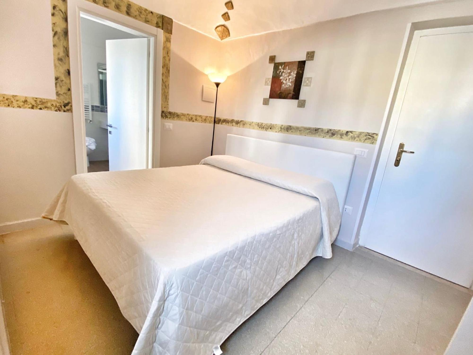 Porto Salvo Hotel Сант'Агнело Екстериор снимка