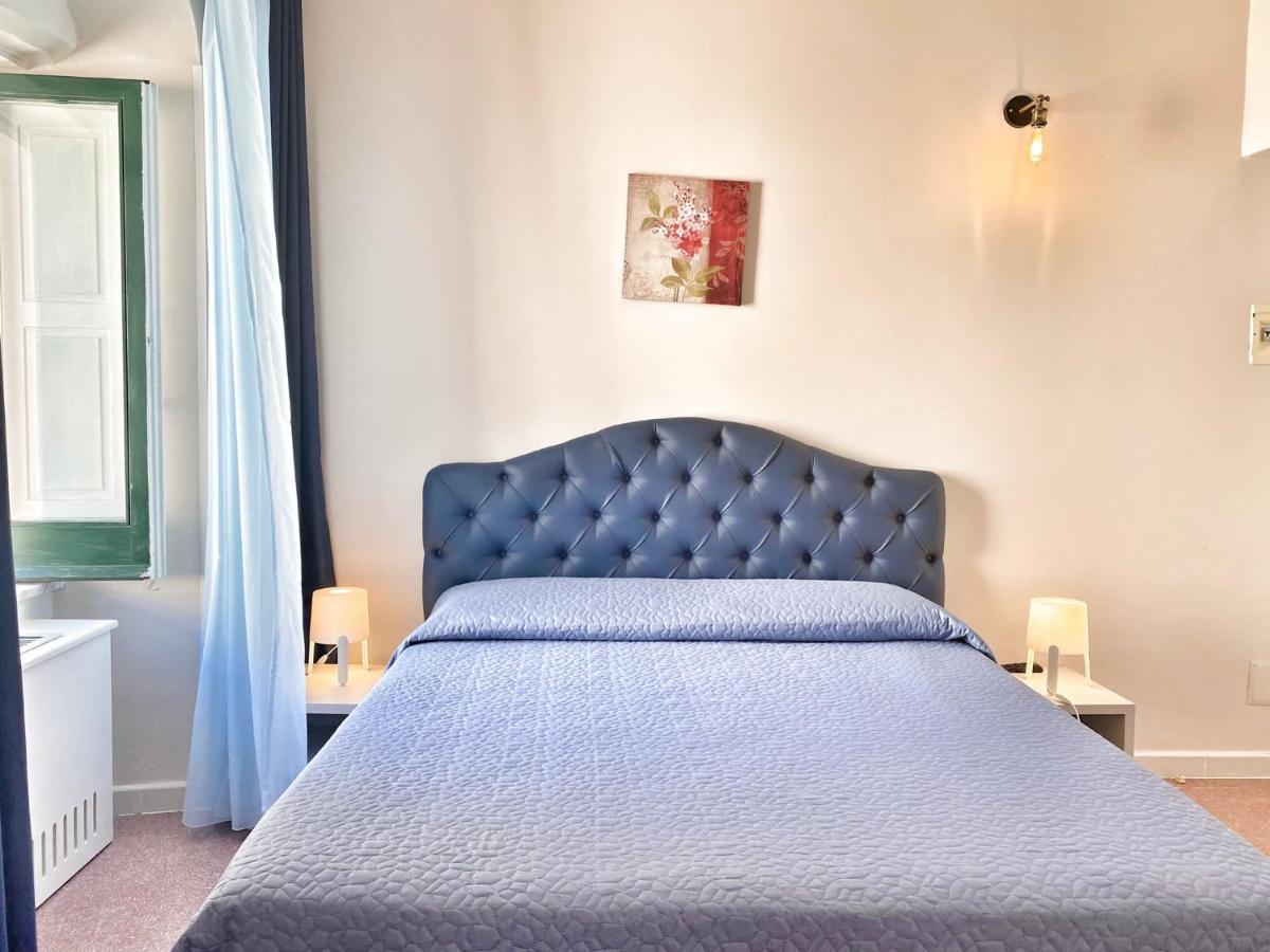 Porto Salvo Hotel Сант'Агнело Екстериор снимка