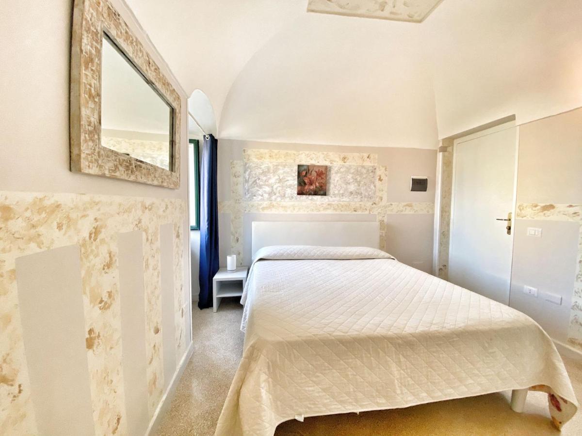 Porto Salvo Hotel Сант'Агнело Екстериор снимка