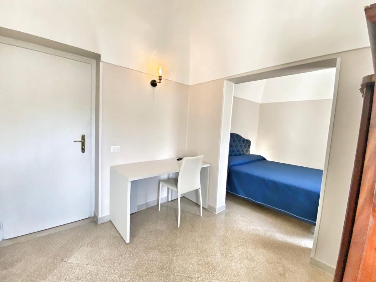 Porto Salvo Hotel Сант'Агнело Екстериор снимка