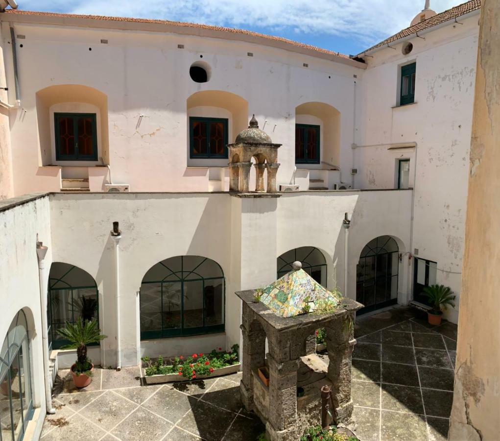 Porto Salvo Hotel Сант'Агнело Екстериор снимка